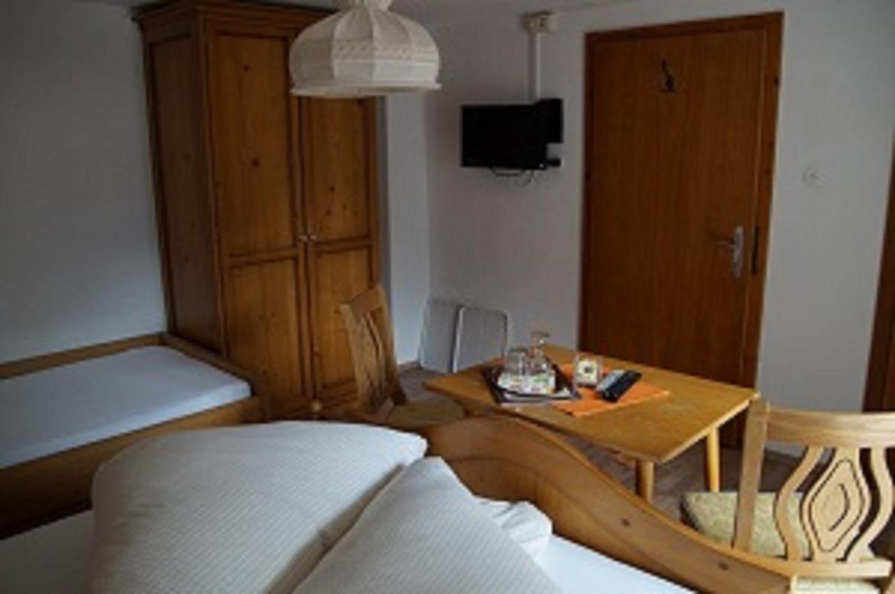 Gasthof Zur Einkehr Sankt Leonhard im Pitztal Buitenkant foto