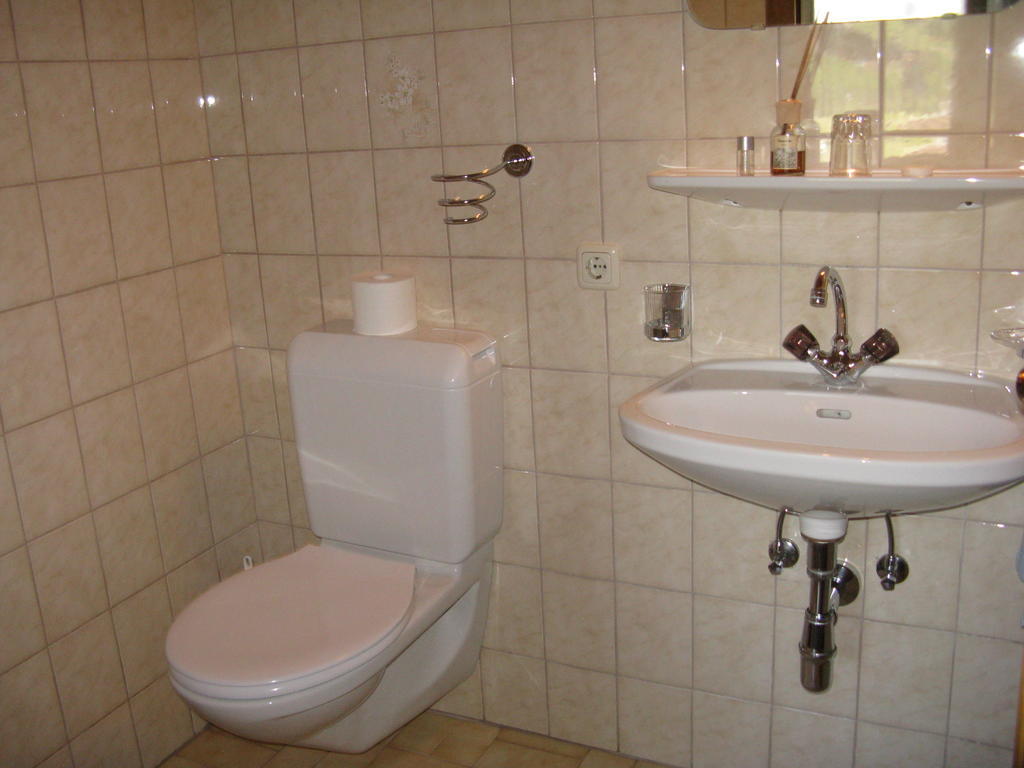 Gasthof Zur Einkehr Sankt Leonhard im Pitztal Kamer foto