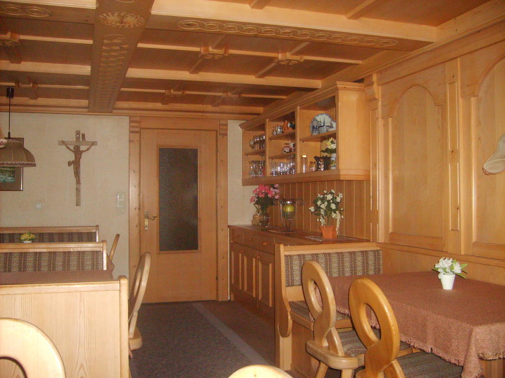 Gasthof Zur Einkehr Sankt Leonhard im Pitztal Buitenkant foto