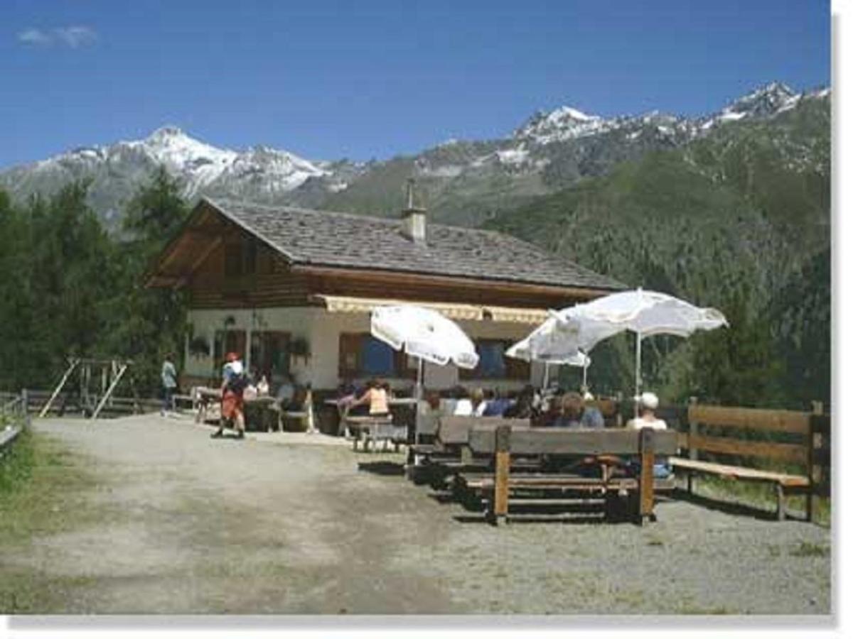 Gasthof Zur Einkehr Sankt Leonhard im Pitztal Buitenkant foto